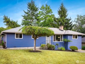 24125 2nd Place W, Bothell WA 98021