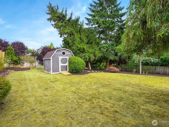 24125 2nd Place W, Bothell WA 98021