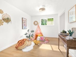 24125 2nd Place W, Bothell WA 98021