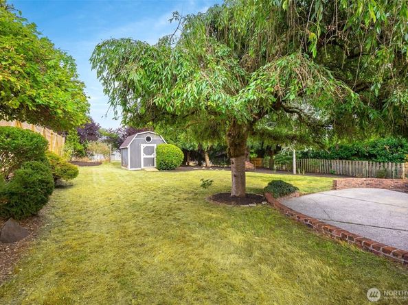 24125 2nd Place W, Bothell WA 98021