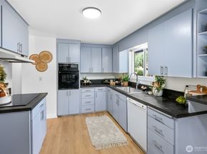 24125 2nd Place W, Bothell WA 98021
