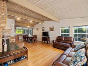 4026 Island Crest Way, Mercer Island WA 98040