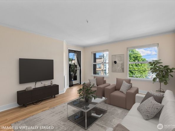 1417 Queen Anne Avenue N 313, Seattle WA 98109