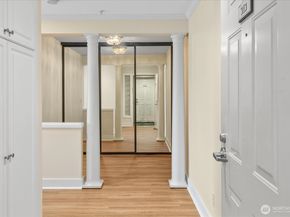 1417 Queen Anne Avenue N 313, Seattle WA 98109
