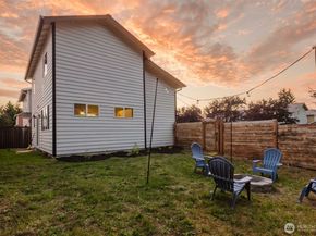1330 SE Casandra Loop, Port Orchard WA 98366