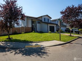 1330 SE Casandra Loop, Port Orchard WA 98366