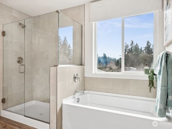 17529 NE Midnight Sun Loop, Poulsbo WA 98370