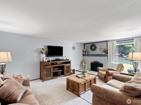 2017 SE Juniper Ct, Port Orchard WA 98366