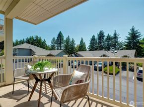 18606 NE 57th Street, Redmond WA 98052