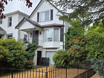 3226 Oakes Avenue