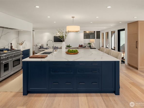 13403 NE 33rd Lane, Bellevue WA 98005