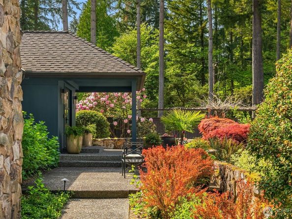 13403 NE 33rd Lane, Bellevue WA 98005