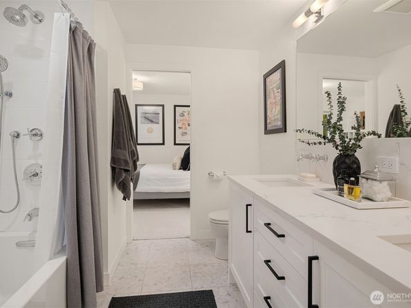 13403 NE 33rd Lane, Bellevue WA 98005