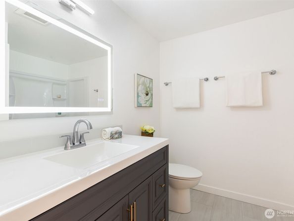 14620 NE 31st Street E202, Bellevue WA 98007