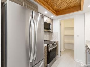 14620 NE 31st Street E202, Bellevue WA 98007