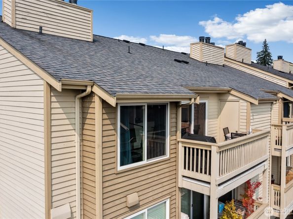 1745 W Sunn Fjord Lane H307, Bremerton WA 98312
