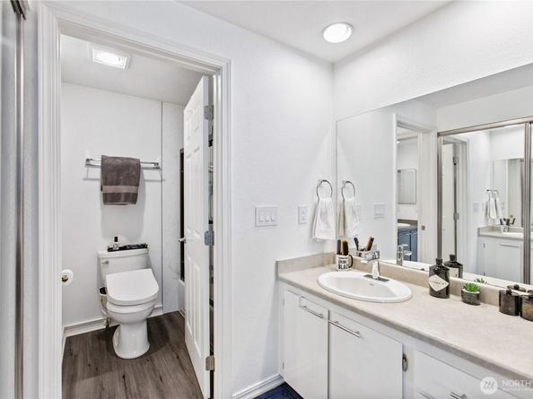 1745 W Sunn Fjord Lane H307, Bremerton WA 98312