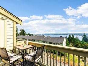 1745 W Sunn Fjord Lane H307, Bremerton WA 98312