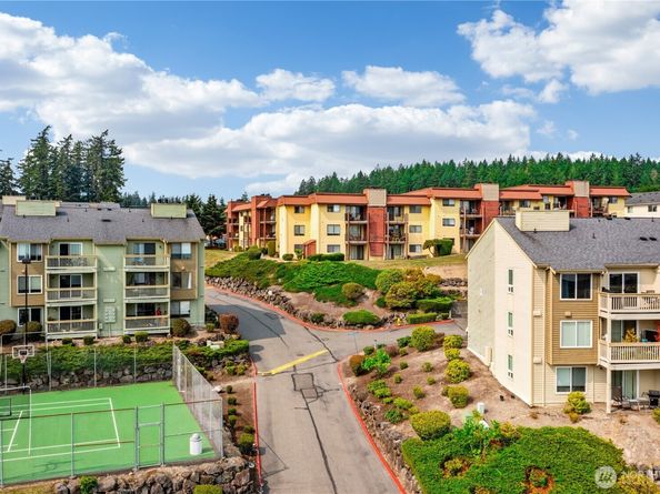 1745 W Sunn Fjord Lane H307, Bremerton WA 98312