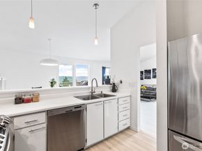 1745 W Sunn Fjord Lane H307, Bremerton WA 98312