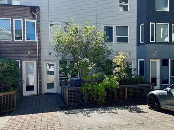 1730 NW 60th Street, Seattle WA 98107