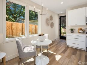 813 18th Avenue W, Kirkland WA 98033