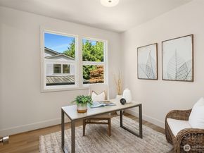 813 18th Avenue W, Kirkland WA 98033