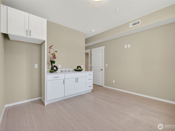 7512 NE 202nd Place, Kenmore WA 98028