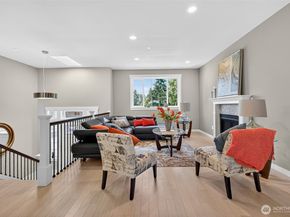 7512 NE 202nd Place, Kenmore WA 98028
