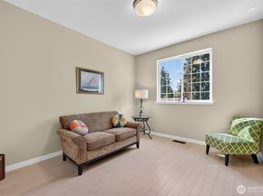 7512 NE 202nd Place, Kenmore WA 98028