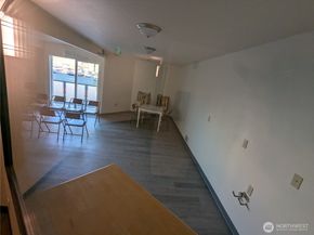 1175 Harrington Place NE 305, Renton WA 98056