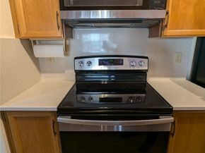 1175 Harrington Place NE 305, Renton WA 98056