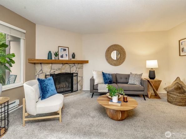 17430 Ambaum Boulevard S 10, Burien WA 98148