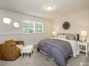 17430 Ambaum Boulevard S 10, Burien WA 98148