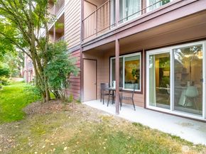 17430 Ambaum Boulevard S 10, Burien WA 98148
