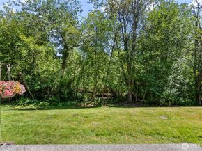 18910 Bothell Everett HWY H2, Bothell WA 98012