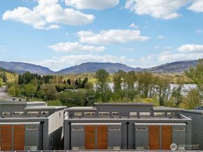 4226 213th Place SE, Issaquah WA 98029