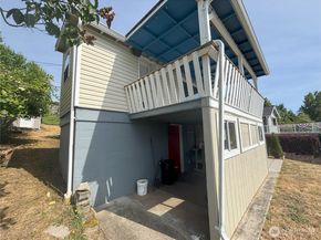 18637 Fjord Drive NE, Poulsbo WA 98370