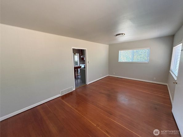 18637 Fjord Drive NE, Poulsbo WA 98370