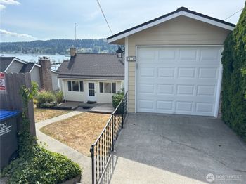 18637 Fjord Drive NE