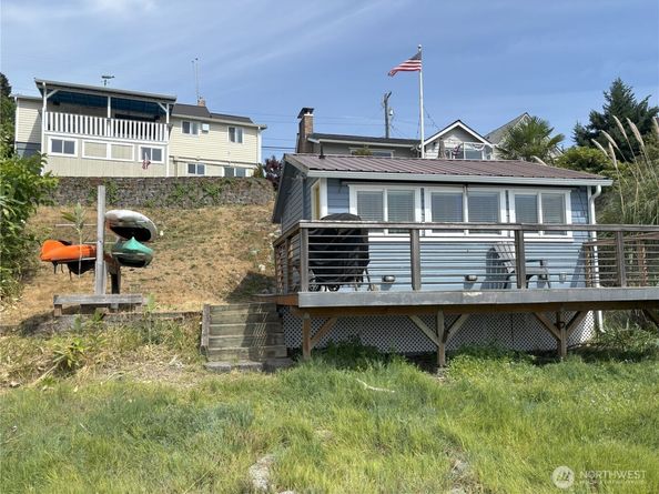 18637 Fjord Drive NE, Poulsbo WA 98370