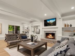22842 NE 42nd St, Redmond WA 98053