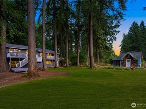 22842 NE 42nd St, Redmond WA 98053