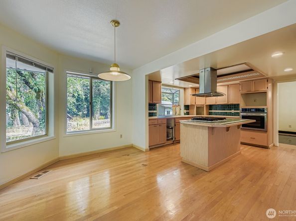 3124 SW 304th Street, Federal Way WA 98023