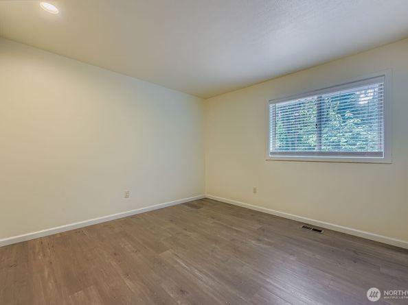 3124 SW 304th Street, Federal Way WA 98023
