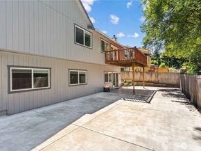 19207 135th Avenue SE, Renton WA 98058