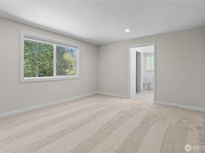 19207 135th Avenue SE, Renton WA 98058