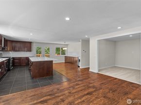 19207 135th Avenue SE, Renton WA 98058