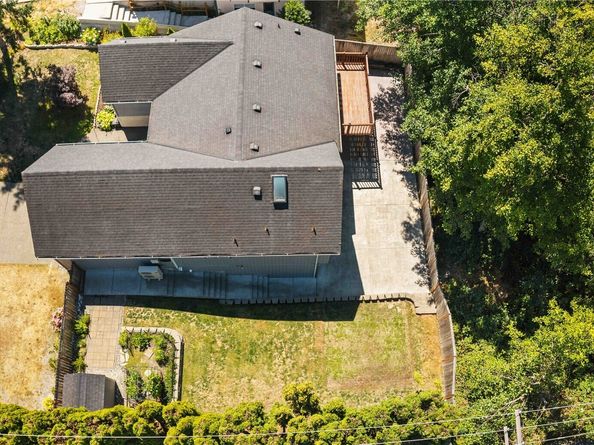 19207 135th Avenue SE, Renton WA 98058