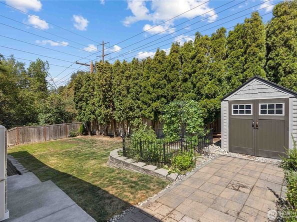 19207 135th Avenue SE, Renton WA 98058